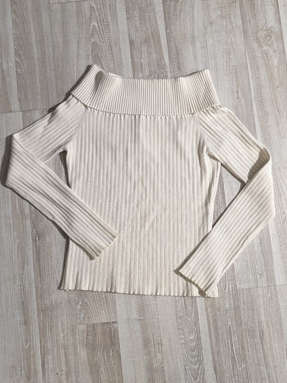 White House Black Market Cream Ribbed Off The Shoulder Sweater
